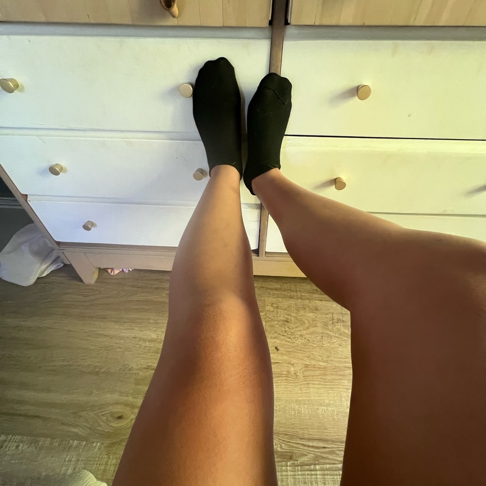 Post Run Black Ankle Socks worn